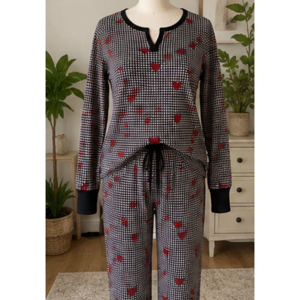 Victoria's Secret Long Sleeve Houndstooth & Heart Pajama Set sz Sm